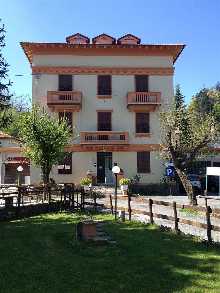 Savignone Albergo Chiara מראה חיצוני תמונה