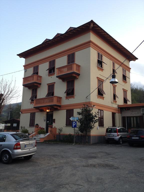 Savignone Albergo Chiara מראה חיצוני תמונה