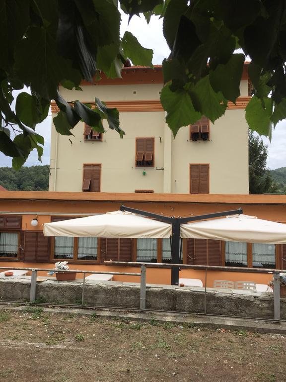 Savignone Albergo Chiara מראה חיצוני תמונה