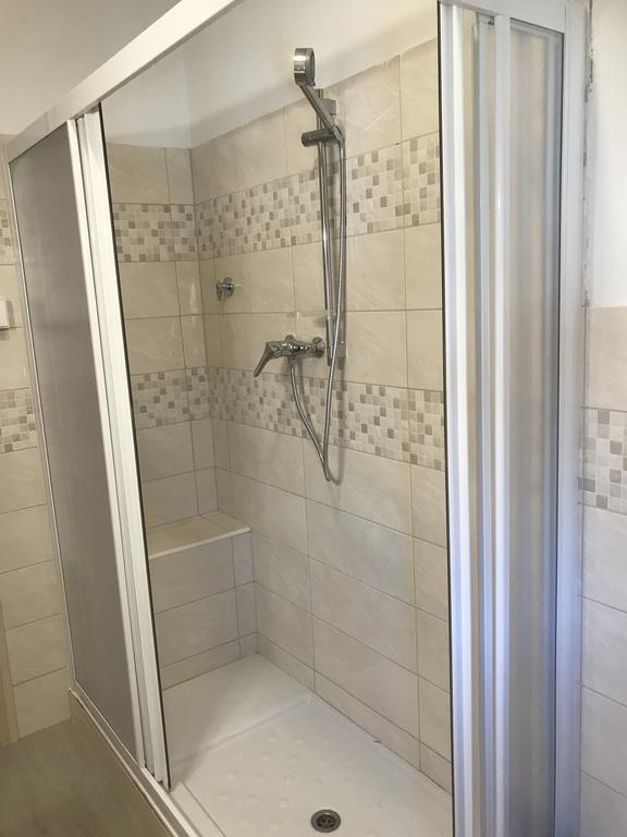 Savignone Albergo Chiara מראה חיצוני תמונה